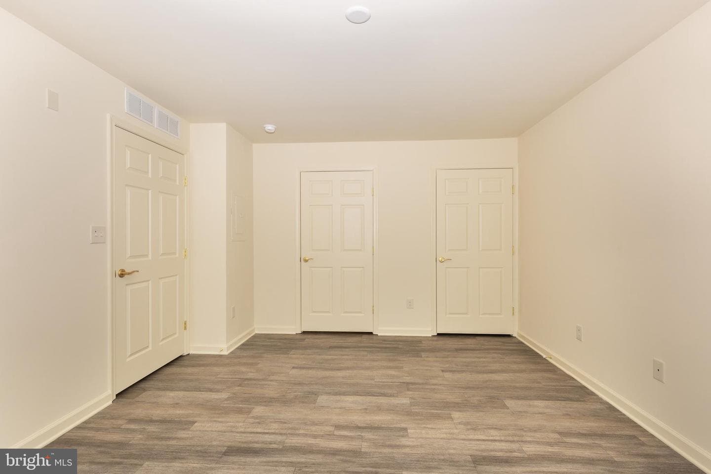 820 Wembley Drive #2b photo 21