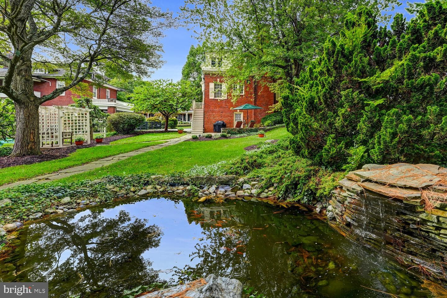 7 New Windsor Road photo 39