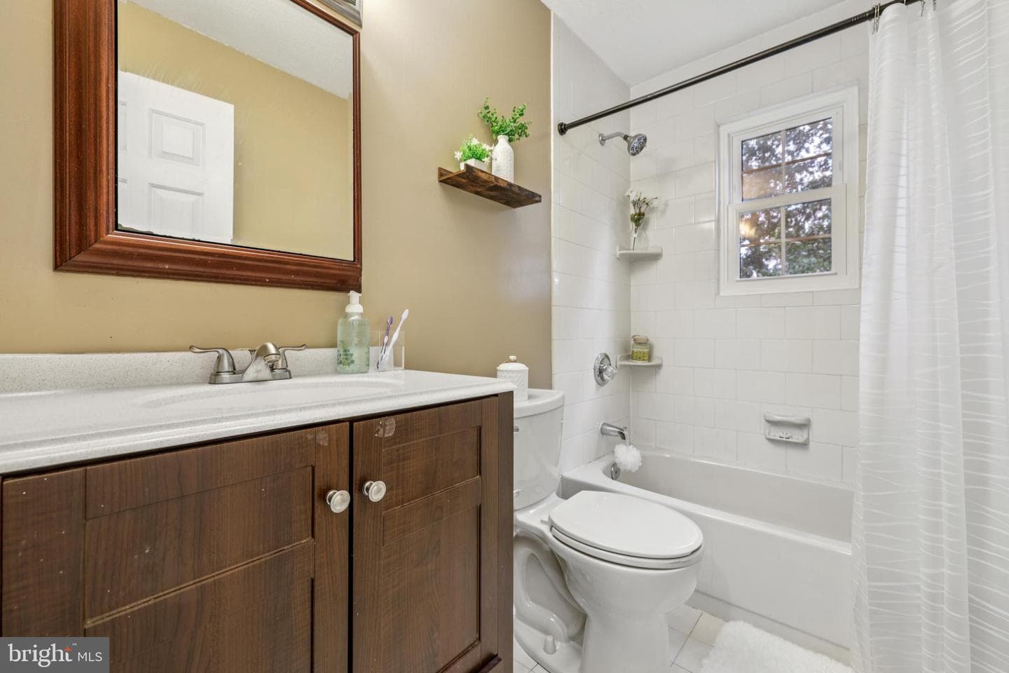 6565 Macbeth Way photo 15