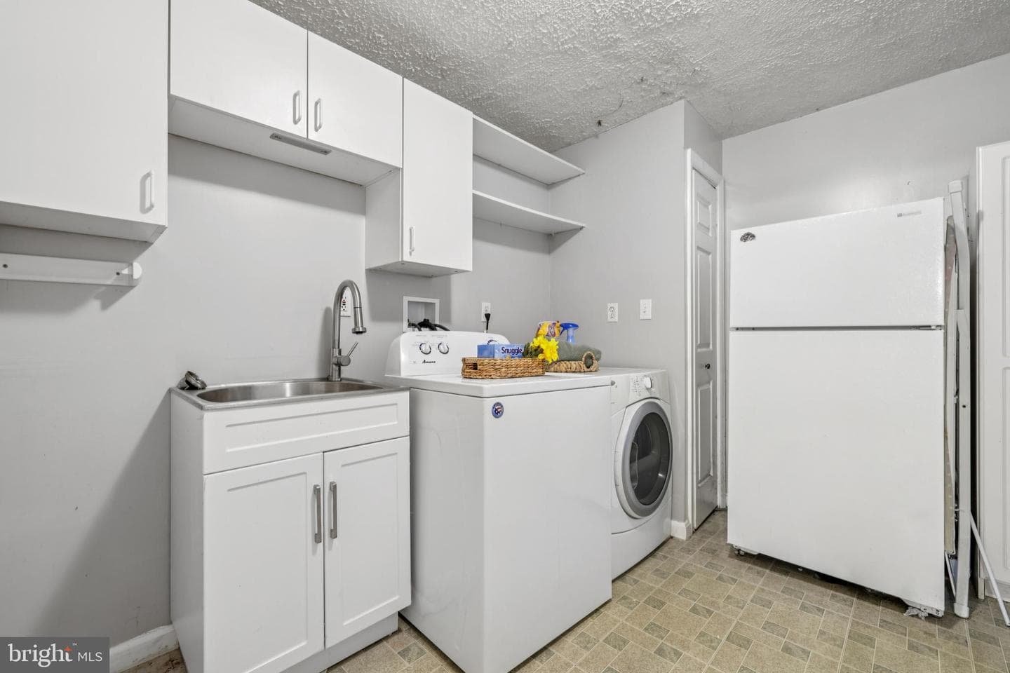 6565 Macbeth Way photo 23