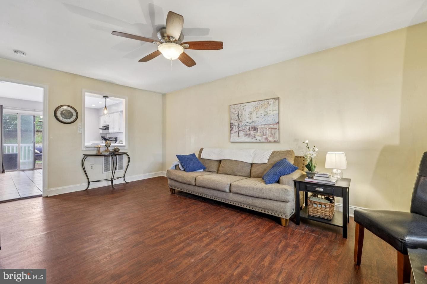 6565 Macbeth Way photo 6