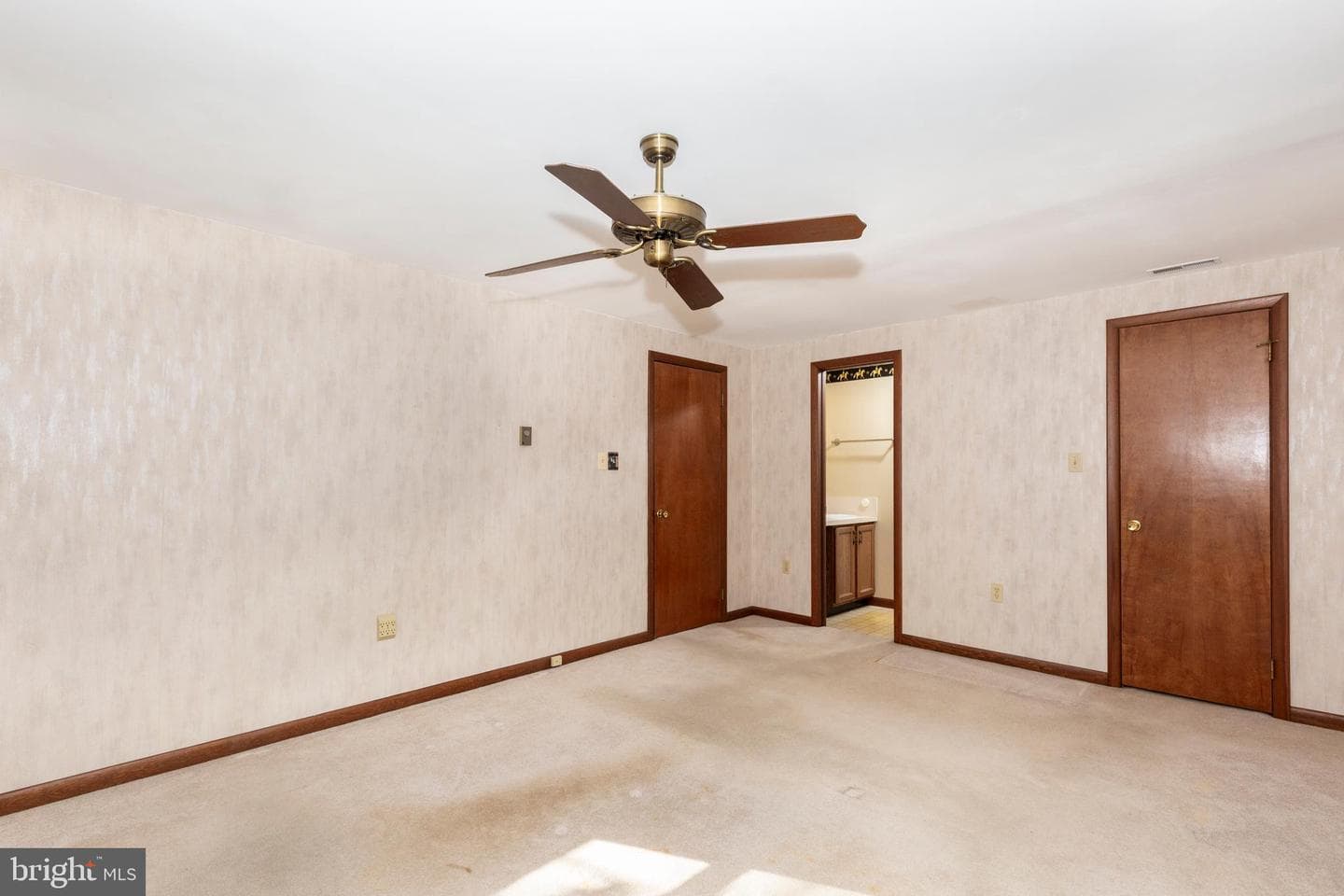 3870 Roop Road photo 34
