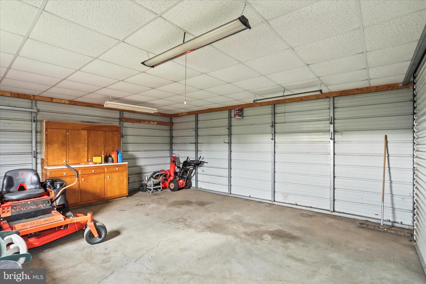 238 Bezold Avenue photo 29