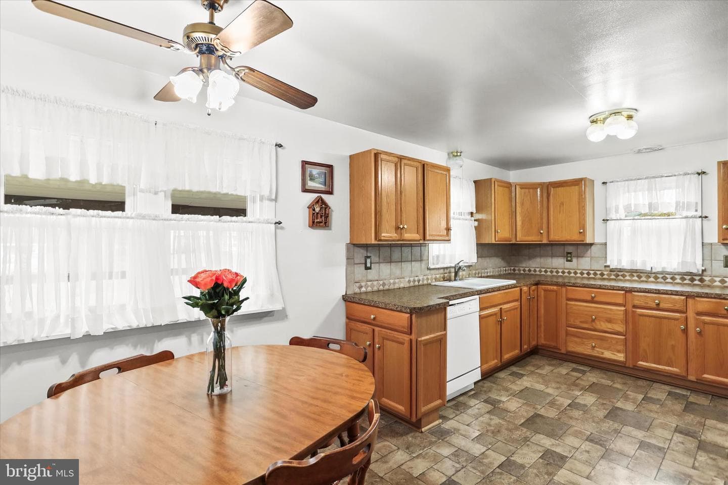 238 Bezold Avenue photo 5
