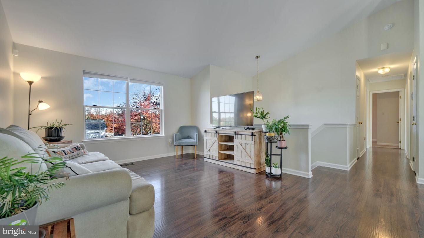 1175 Caton Road photo 14