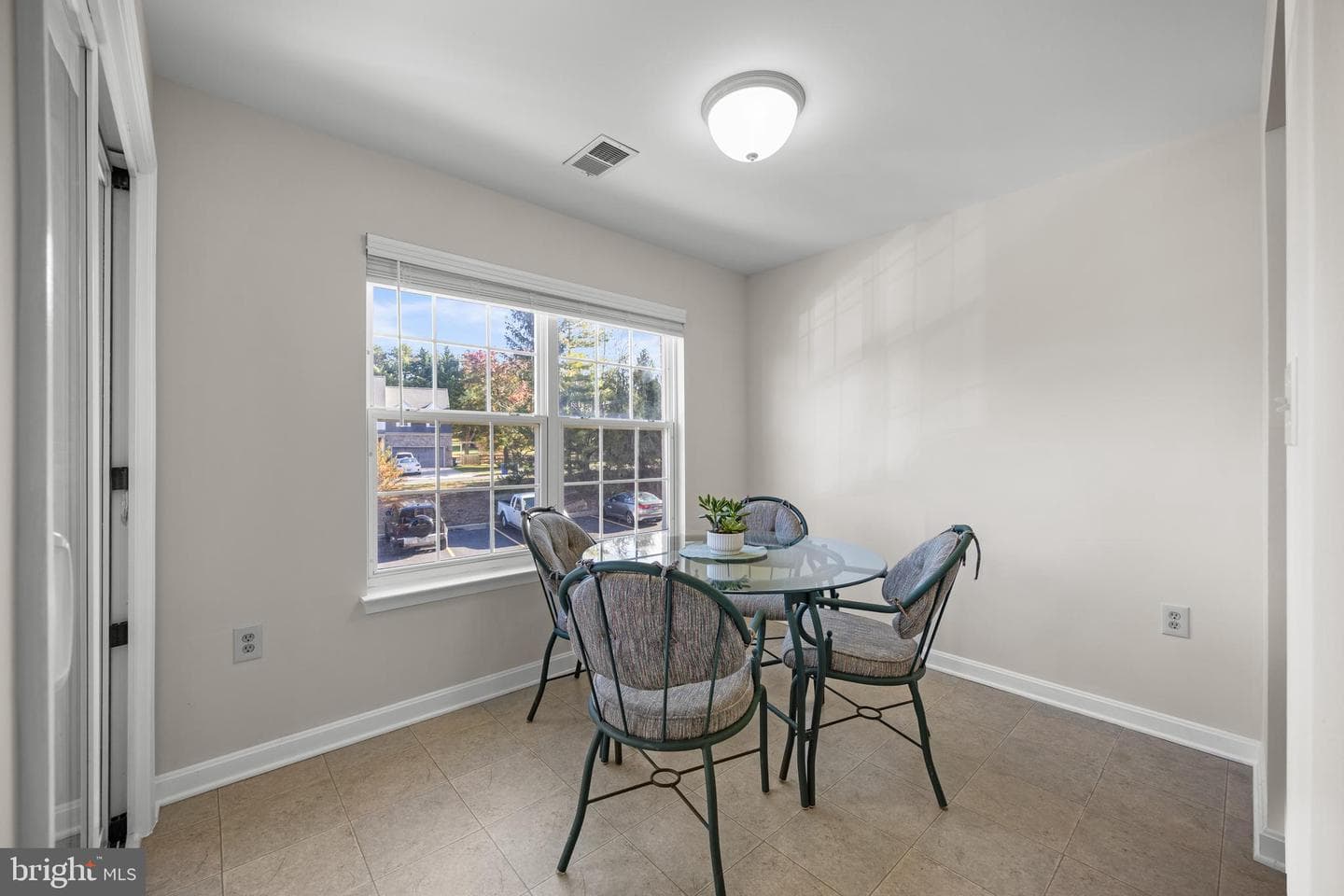 3840 Normandy Drive #2a photo 8
