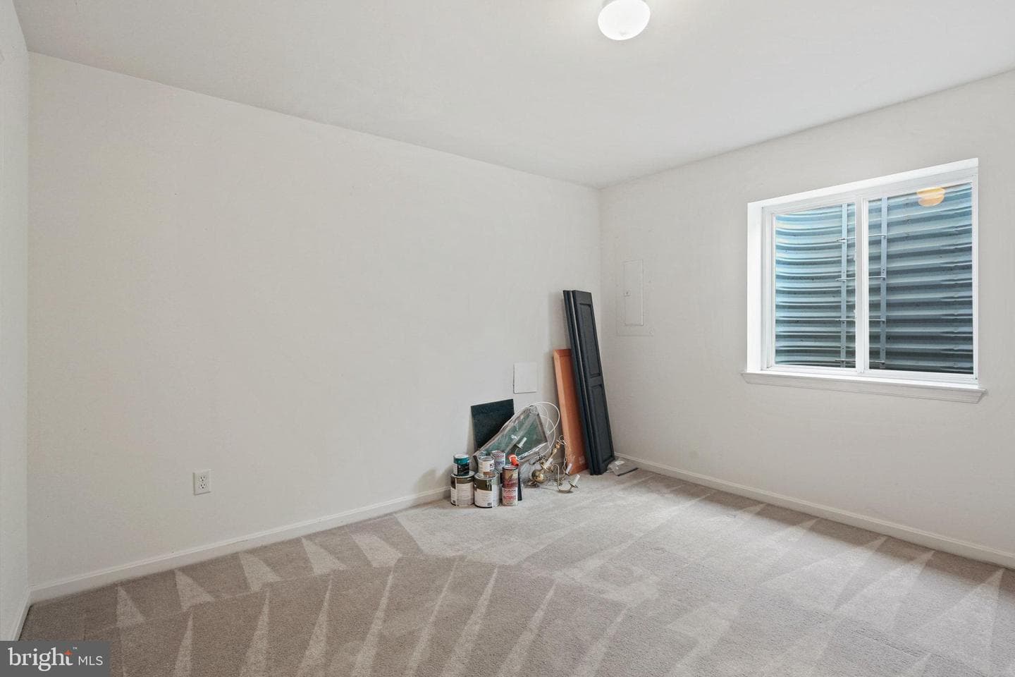1739 Trestle Street photo 29