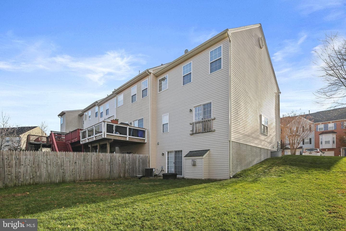 1739 Trestle Street photo 33