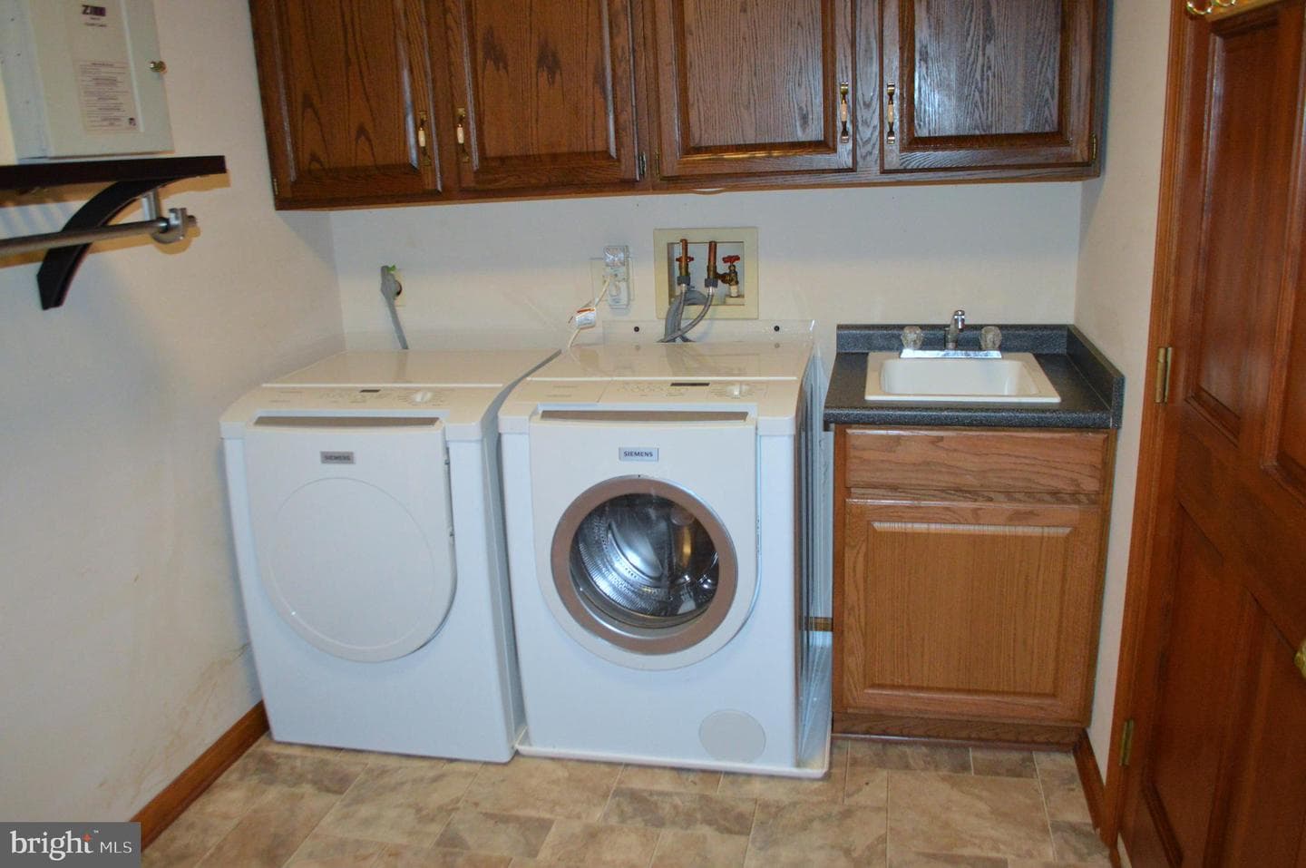 2311 Leeward Drive photo 12