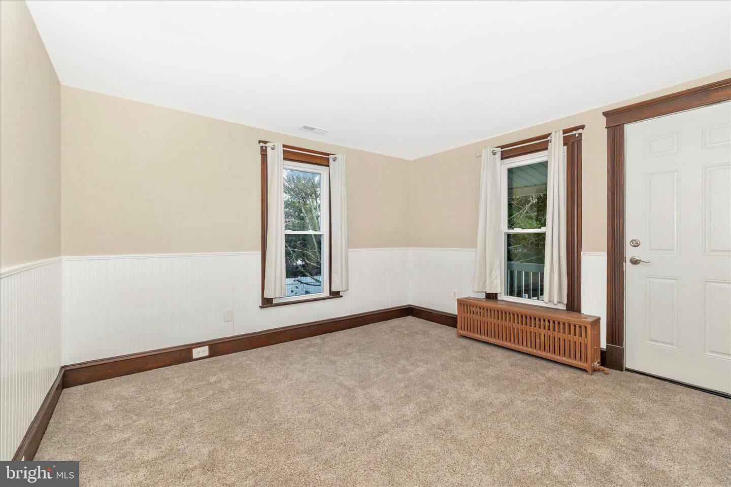 6 N Farquhar Street photo 19