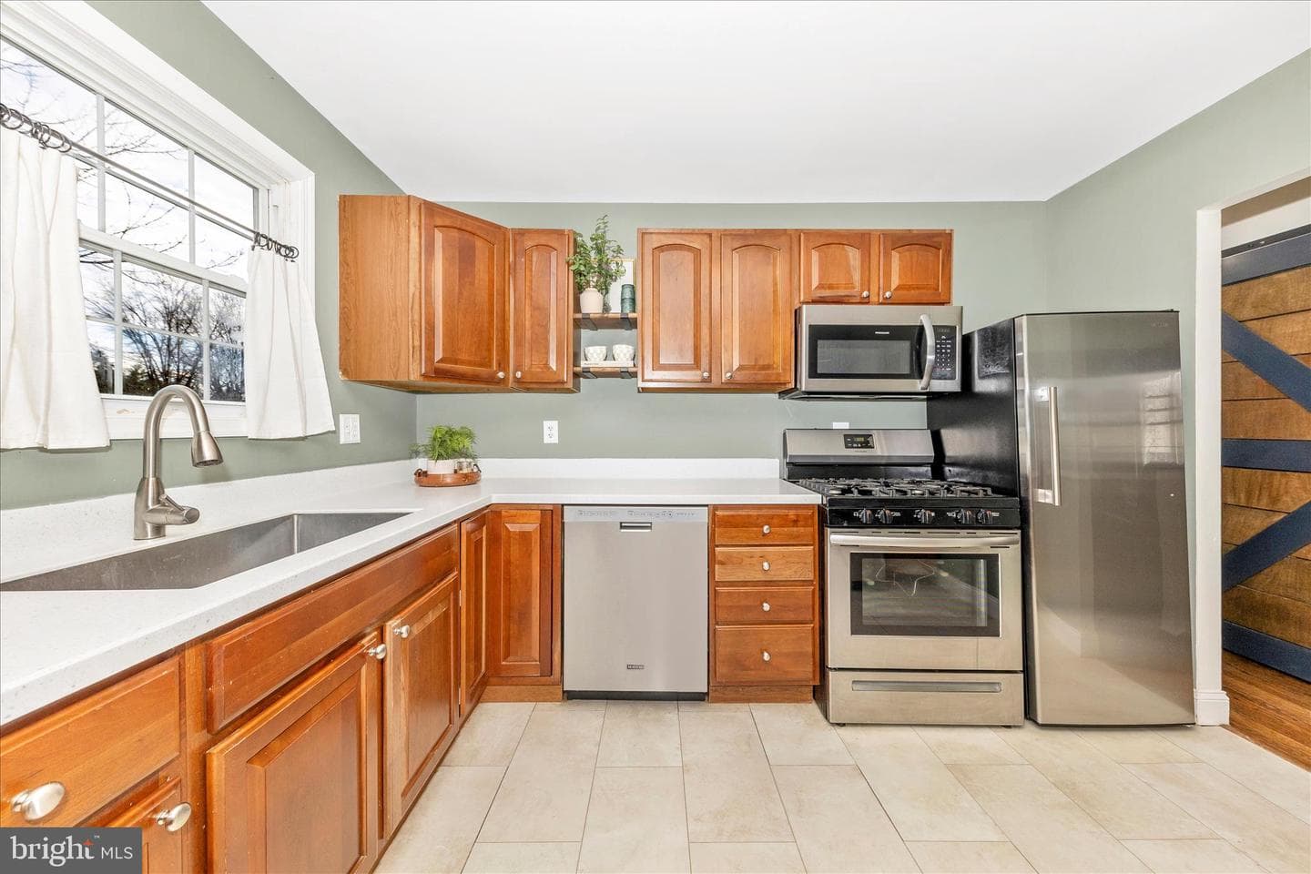 107 Brookview Court photo 11
