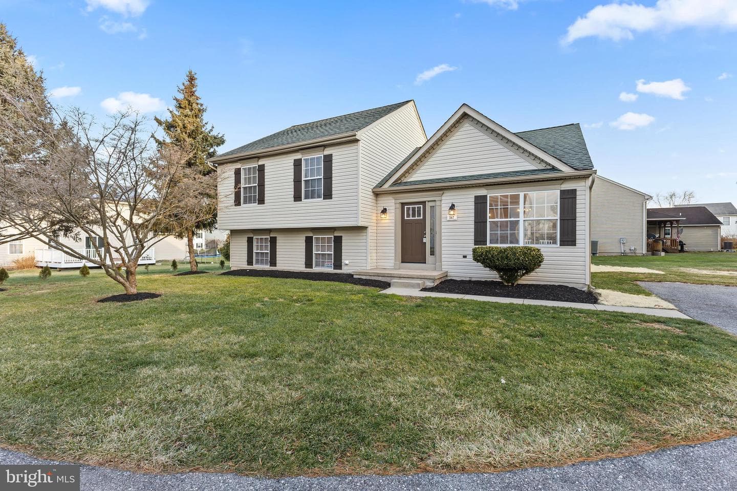547 Kenan Street photo 28