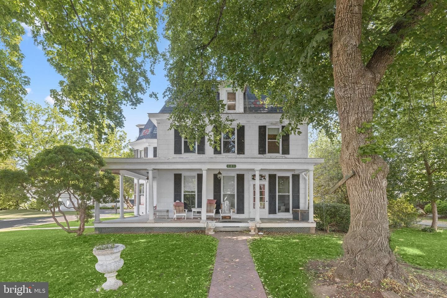 101 E Church Street photo 1
