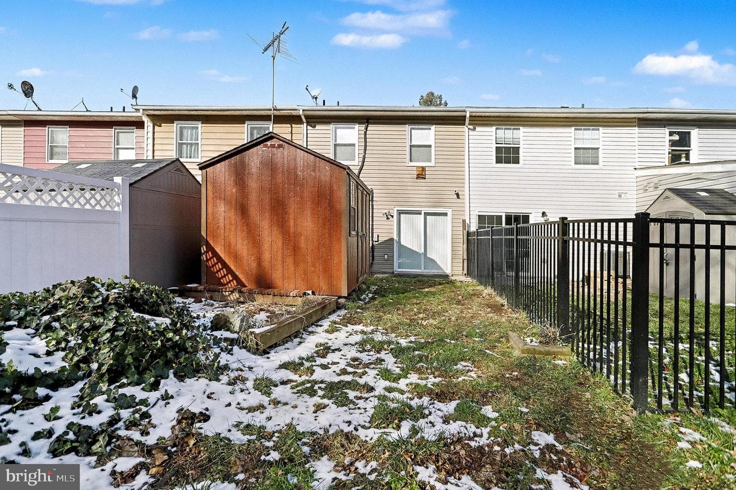 105 Carnival Drive photo 28