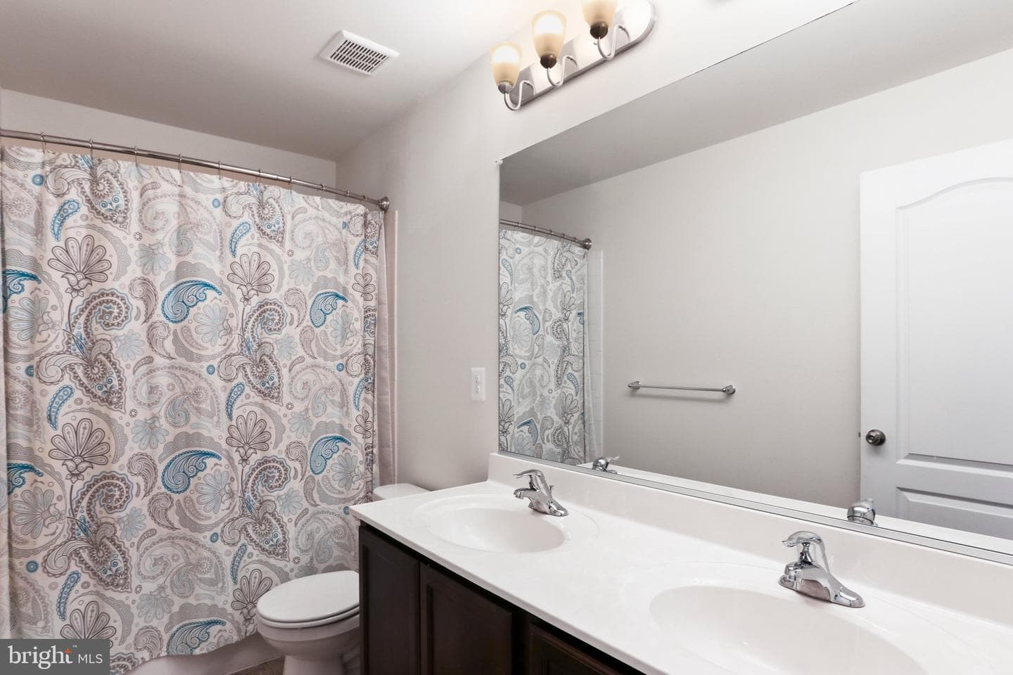 2719 Town View Circle photo 14
