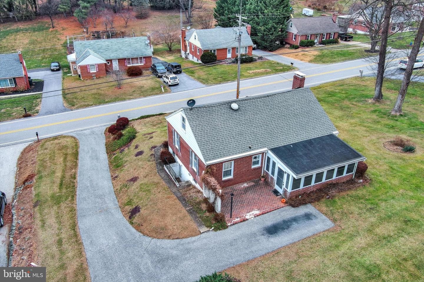 135 Smith Avenue photo 29