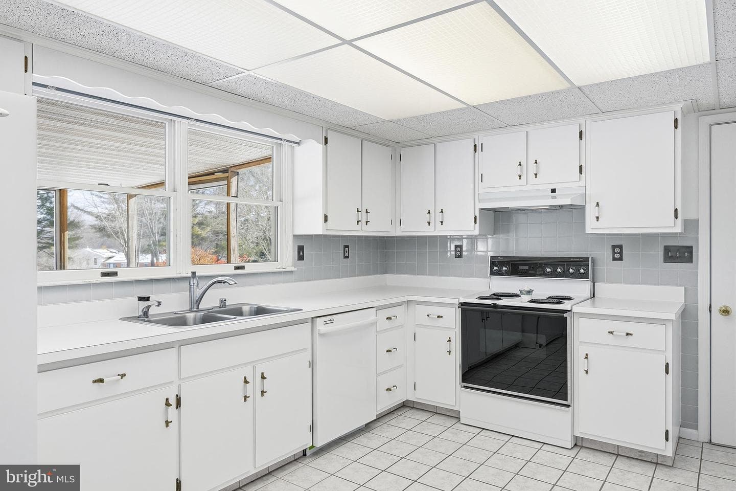 5079 Amantea Way photo 11