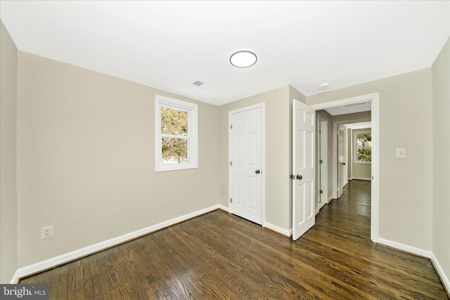 2514 W Liberty Road photo 33