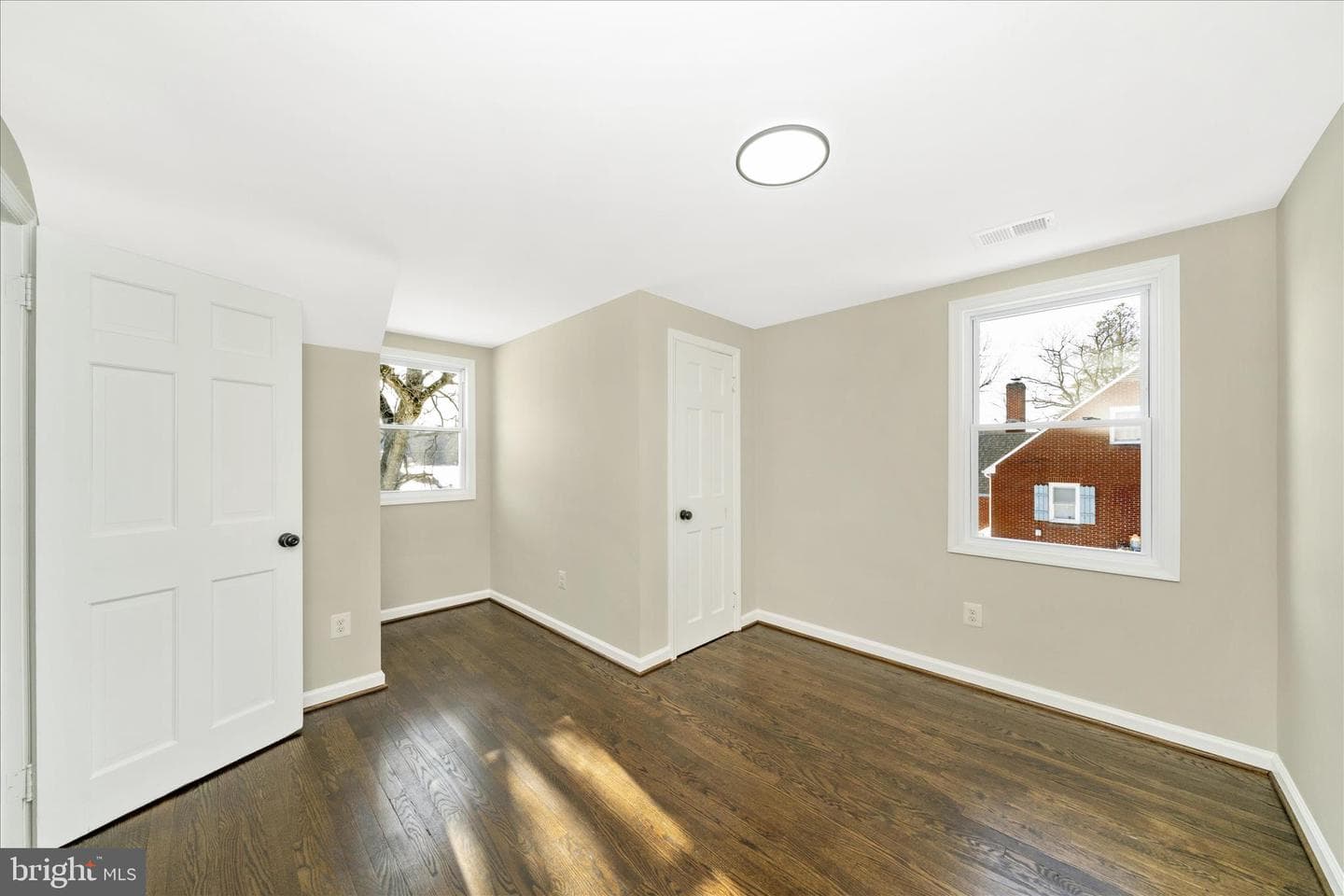 2514 W Liberty Road photo 34