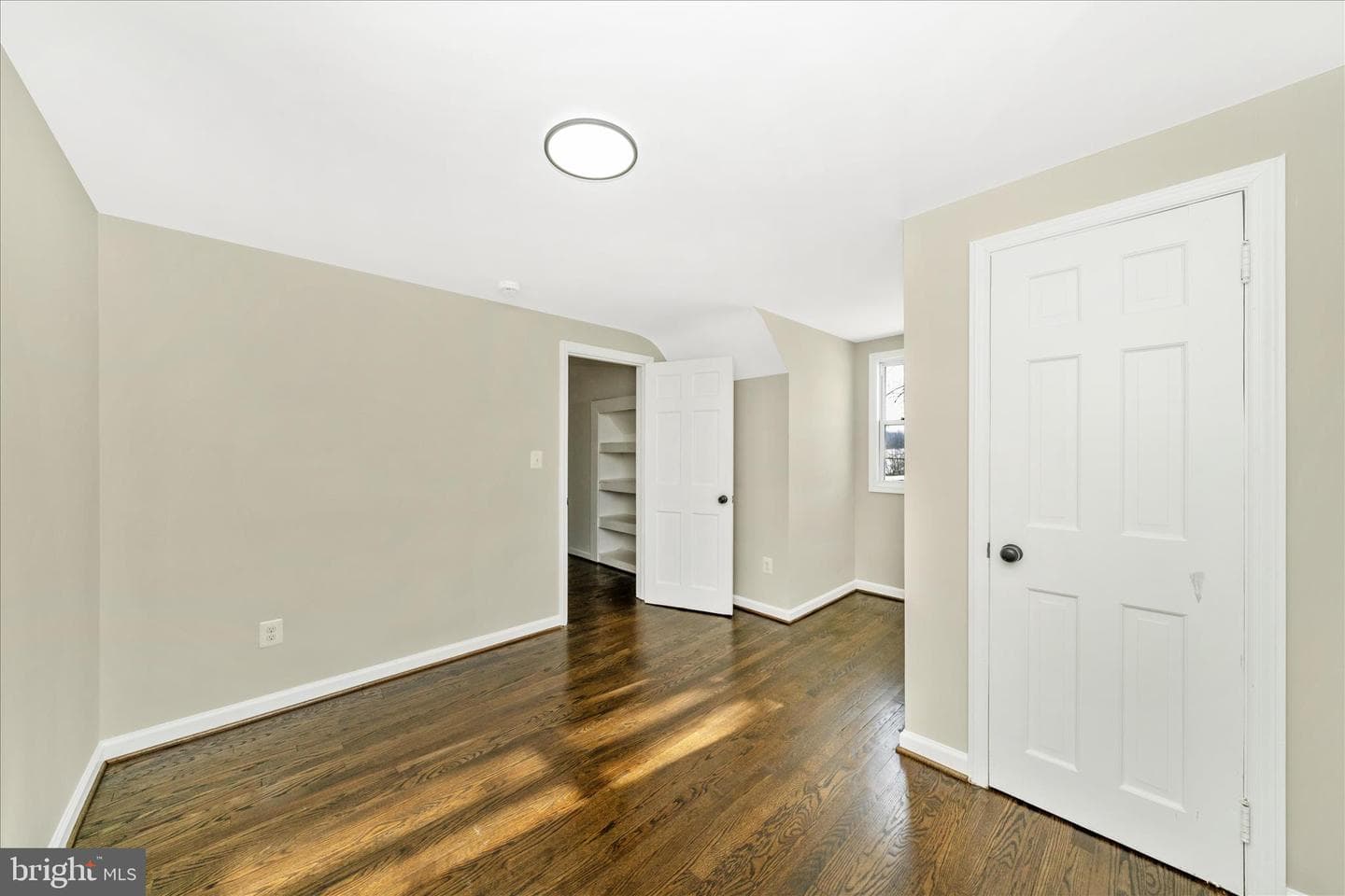 2514 W Liberty Road photo 35