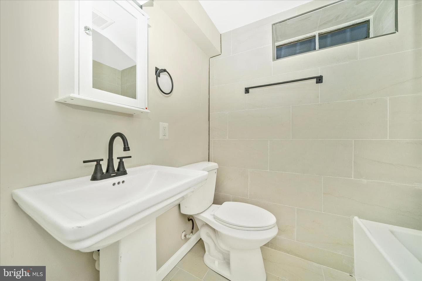 2514 W Liberty Road photo 45
