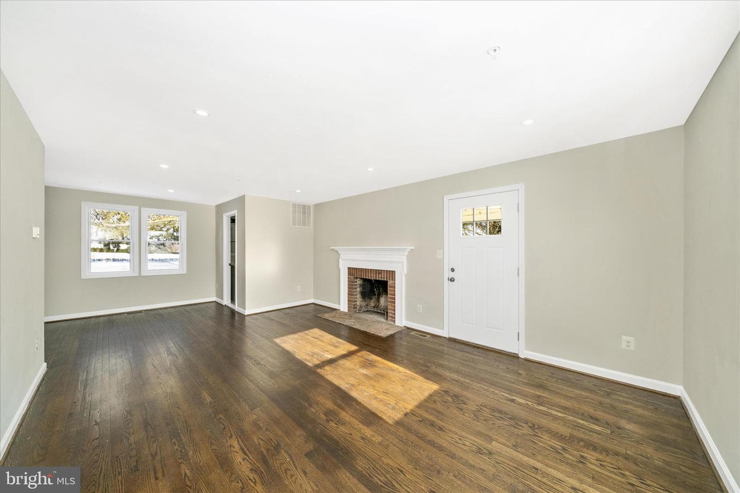 2514 W Liberty Road photo 7