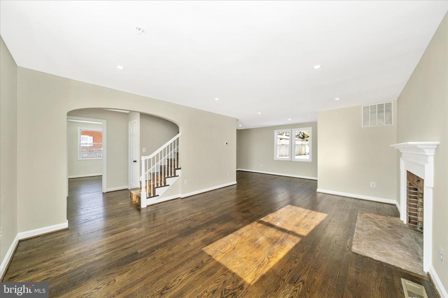 2514 W Liberty Road photo 8