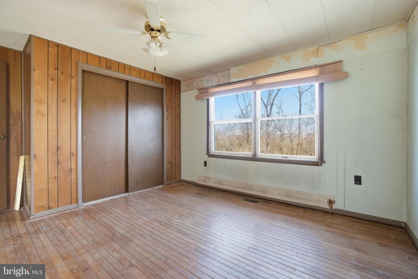 314 E Broadway Street photo 20