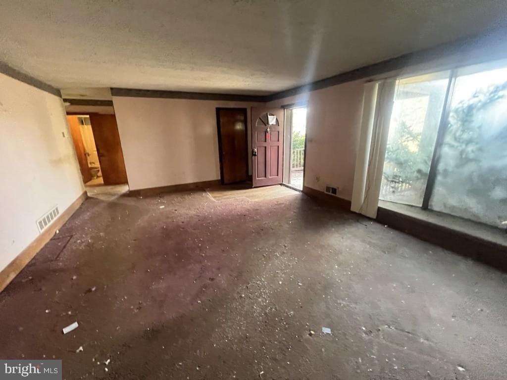 35 Houck Road photo 2