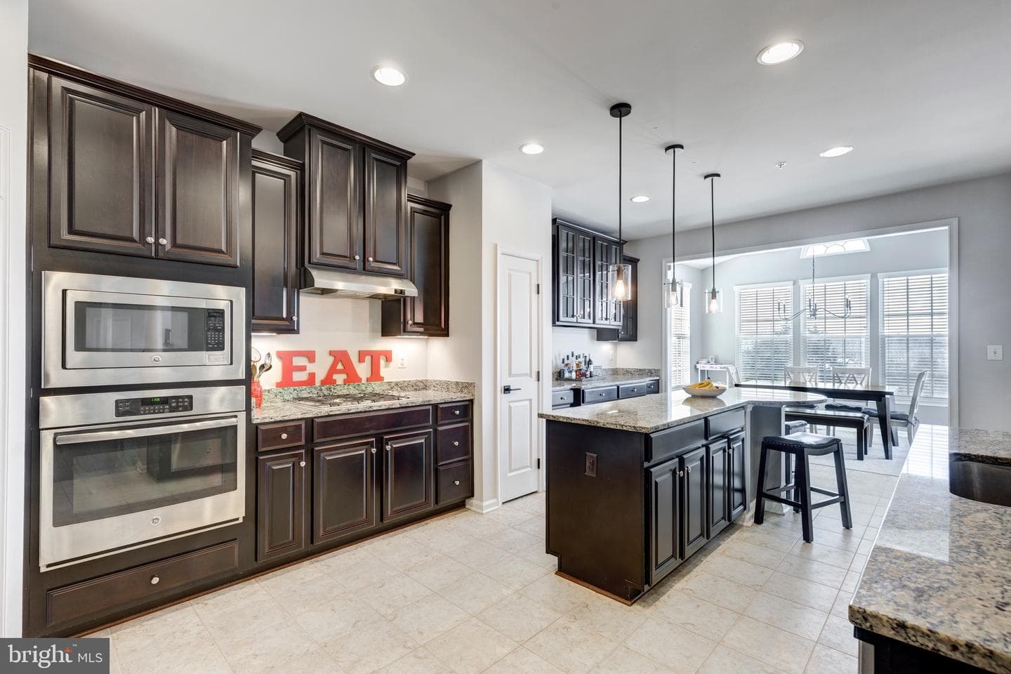 379 Meadow Creek Drive photo 24