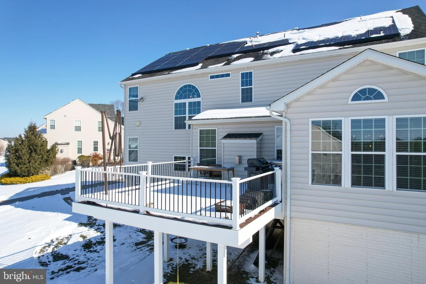 379 Meadow Creek Drive photo 4