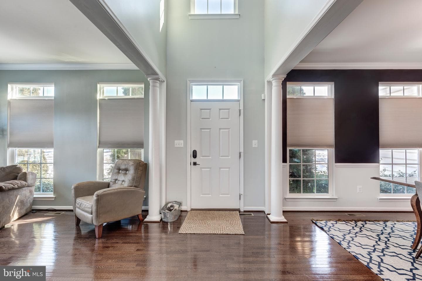 379 Meadow Creek Drive photo 8