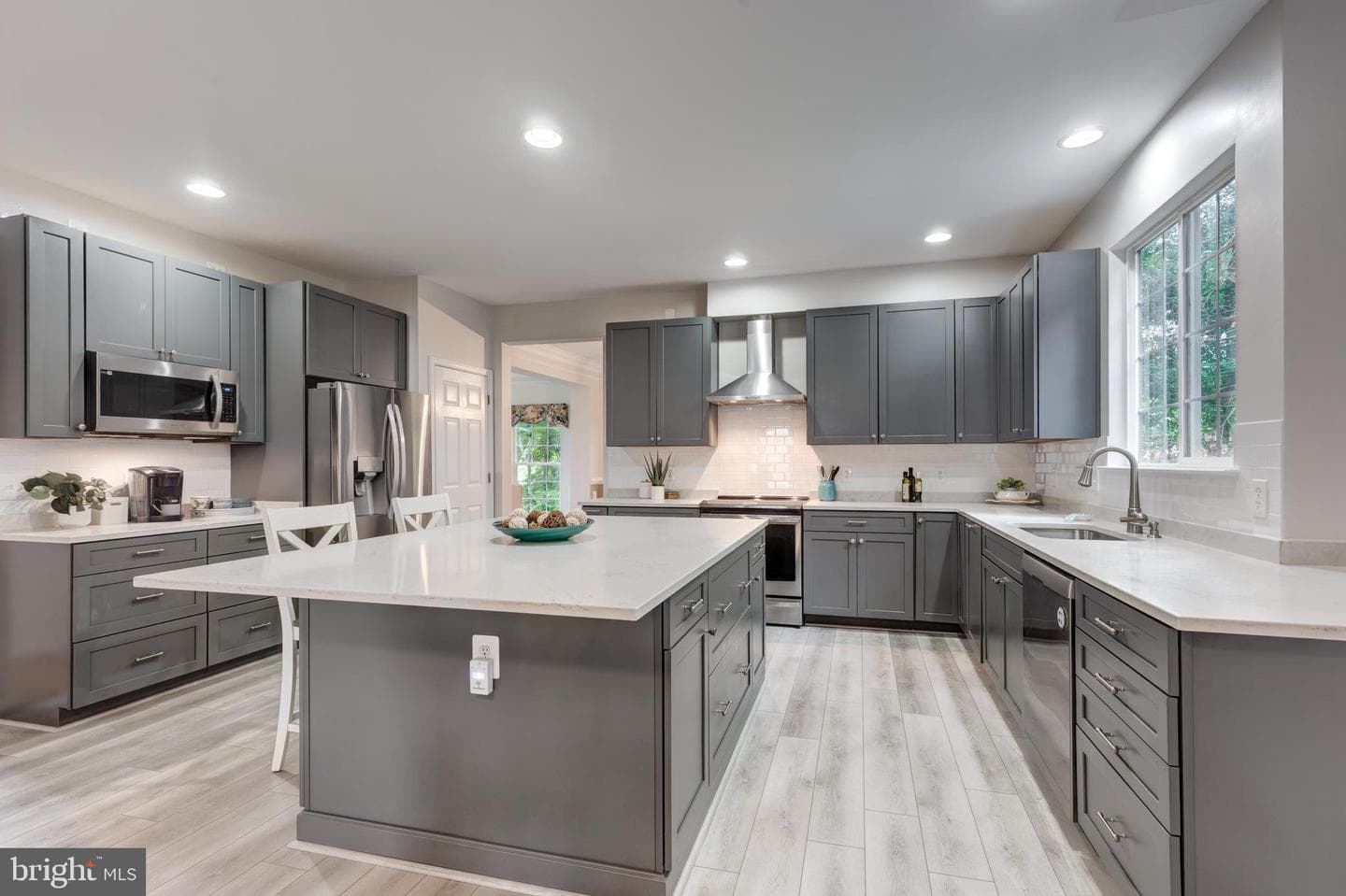 202 Almar Drive photo 38