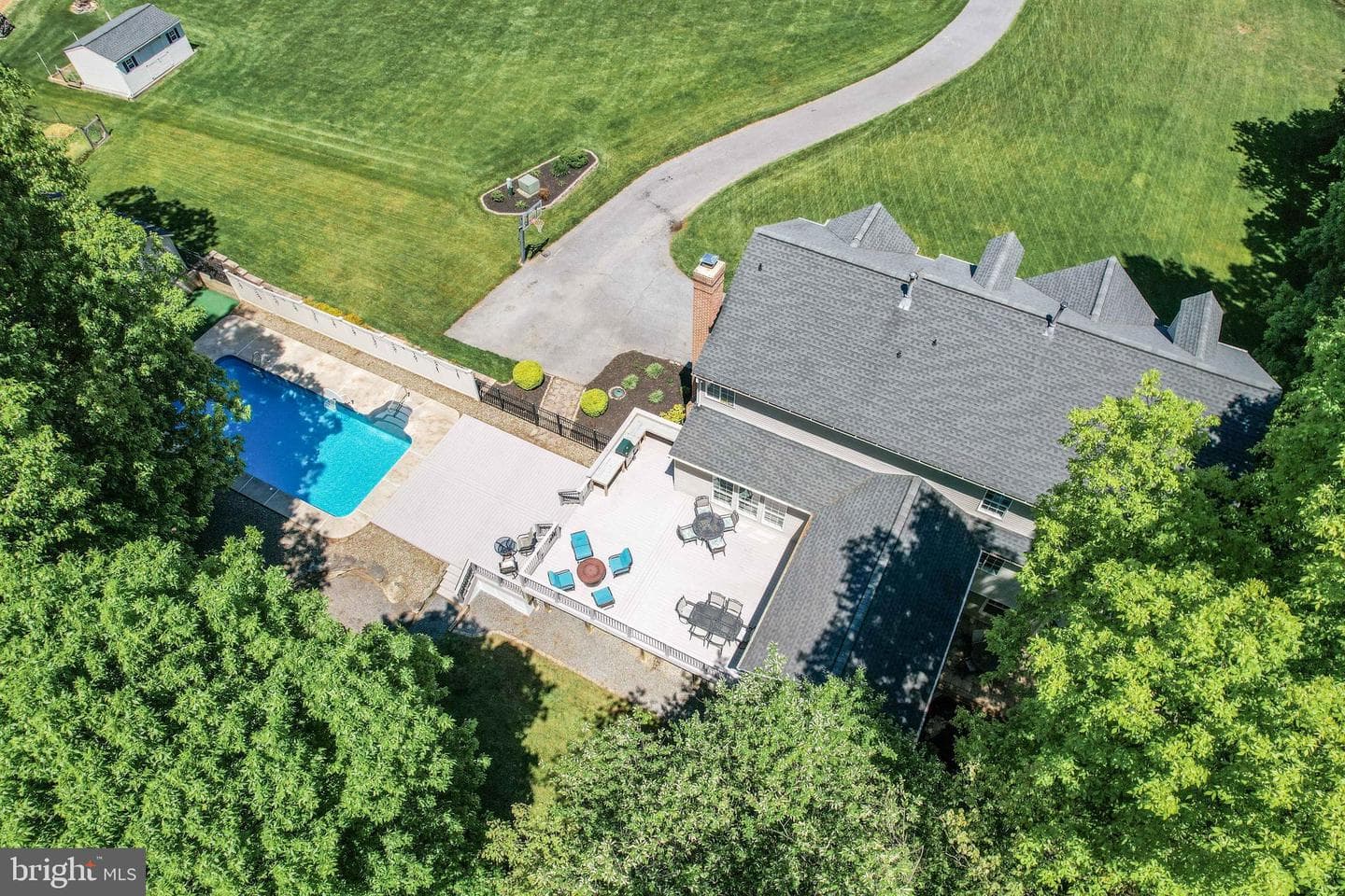 202 Almar Drive photo 7