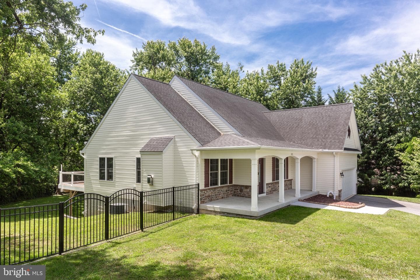 283 Maring Drive photo 5