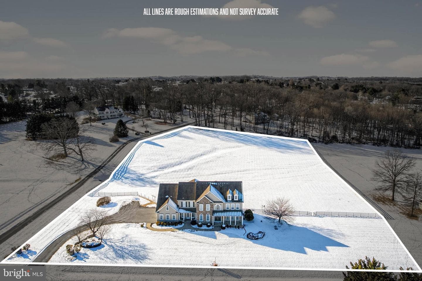 1900 Fawn Way photo 4