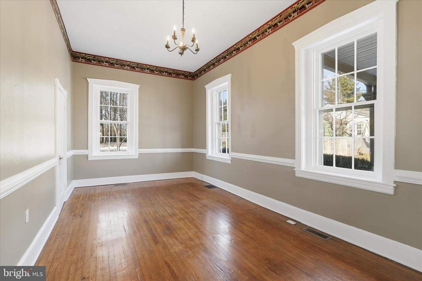 1810 Stone Chapel Road photo 12
