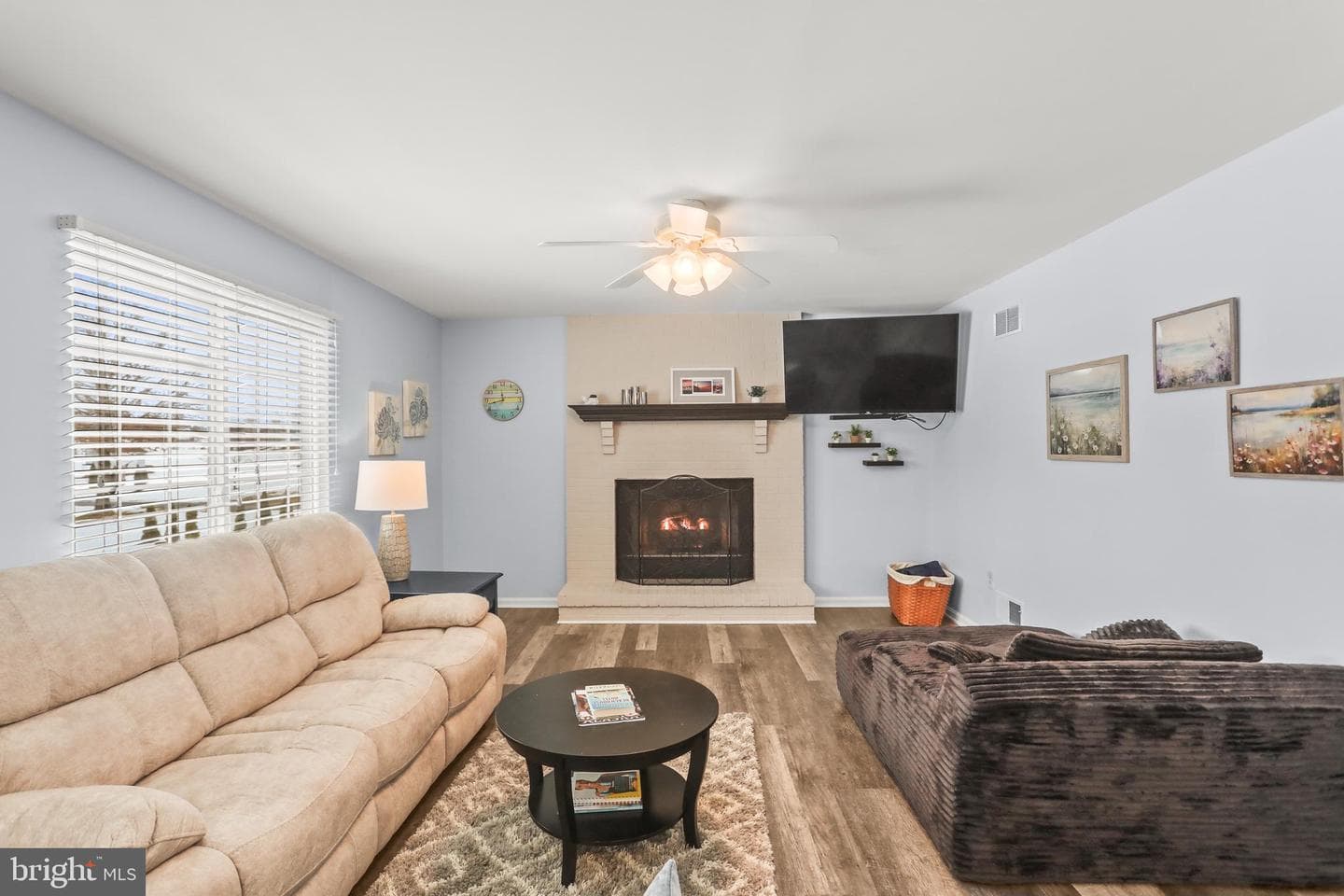 3776 London Bridge Road photo 8