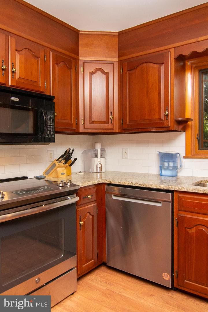 9 Sullivan Road photo 16