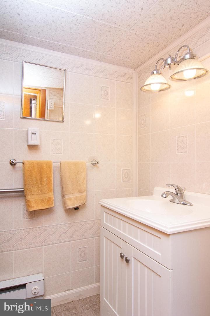 9 Sullivan Road photo 38