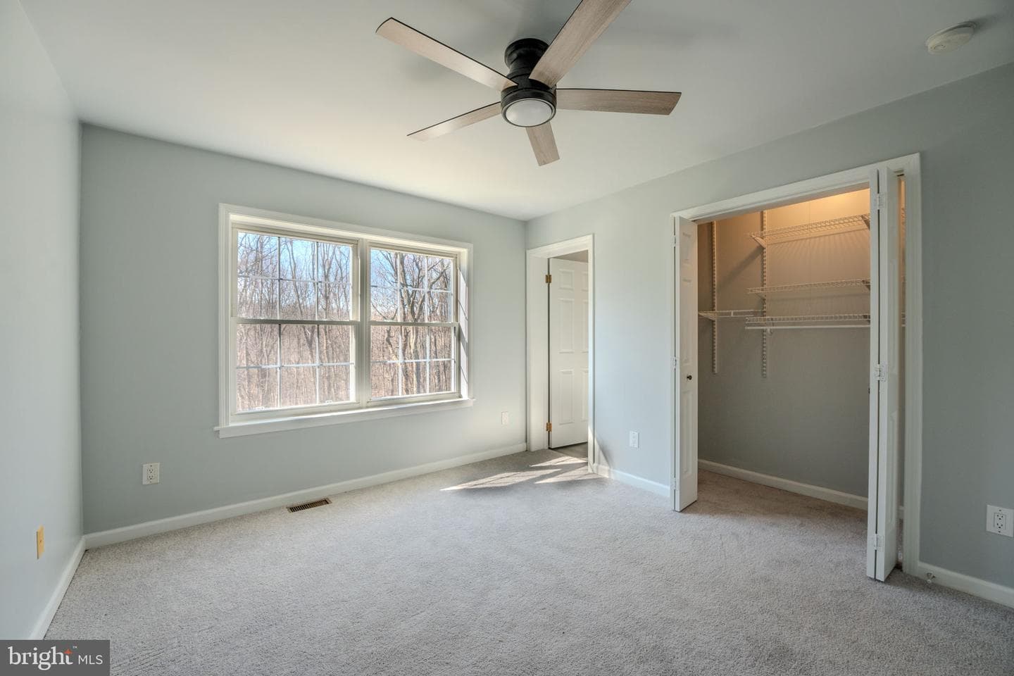 1460 Allen Way photo 17
