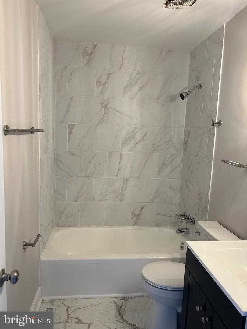 417 Red Tulip Court photo 6