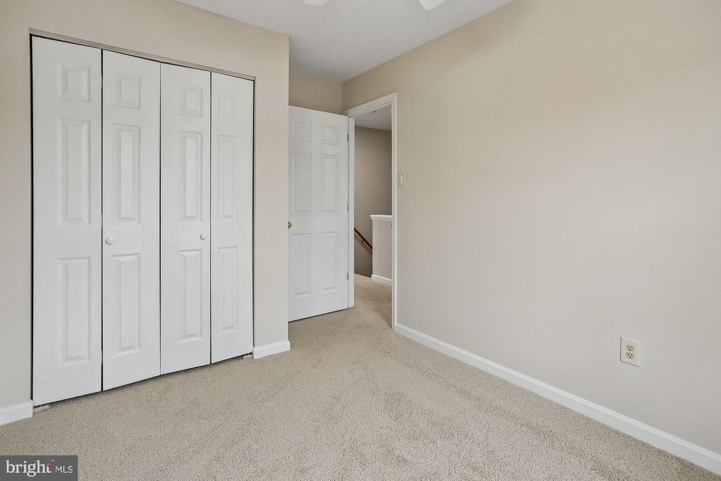 513 South Hills Court photo 16