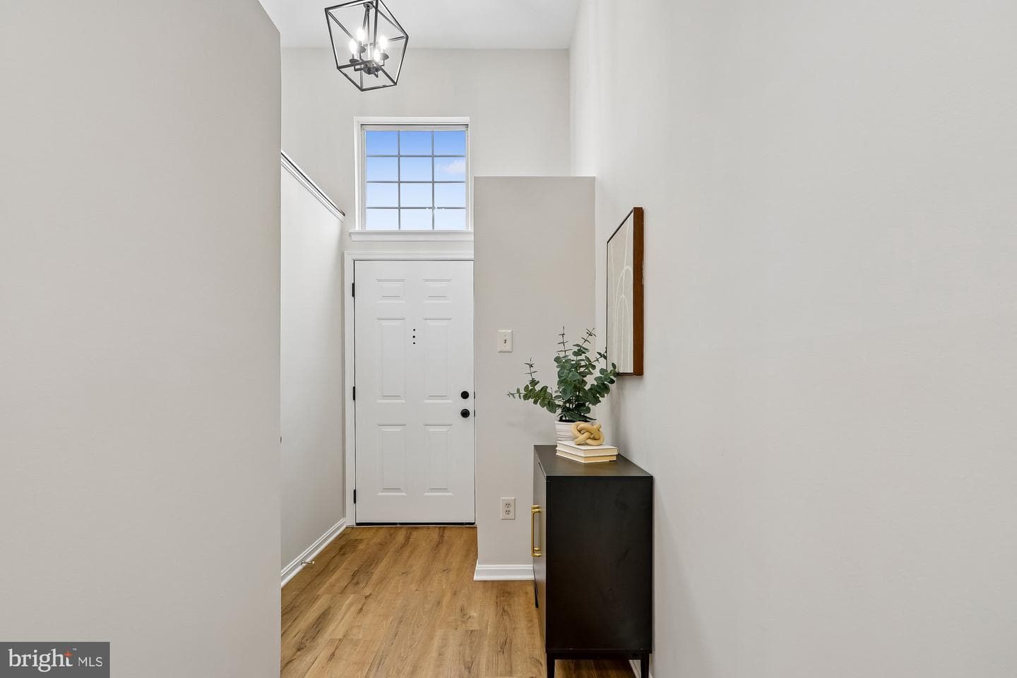 513 South Hills Court photo 27
