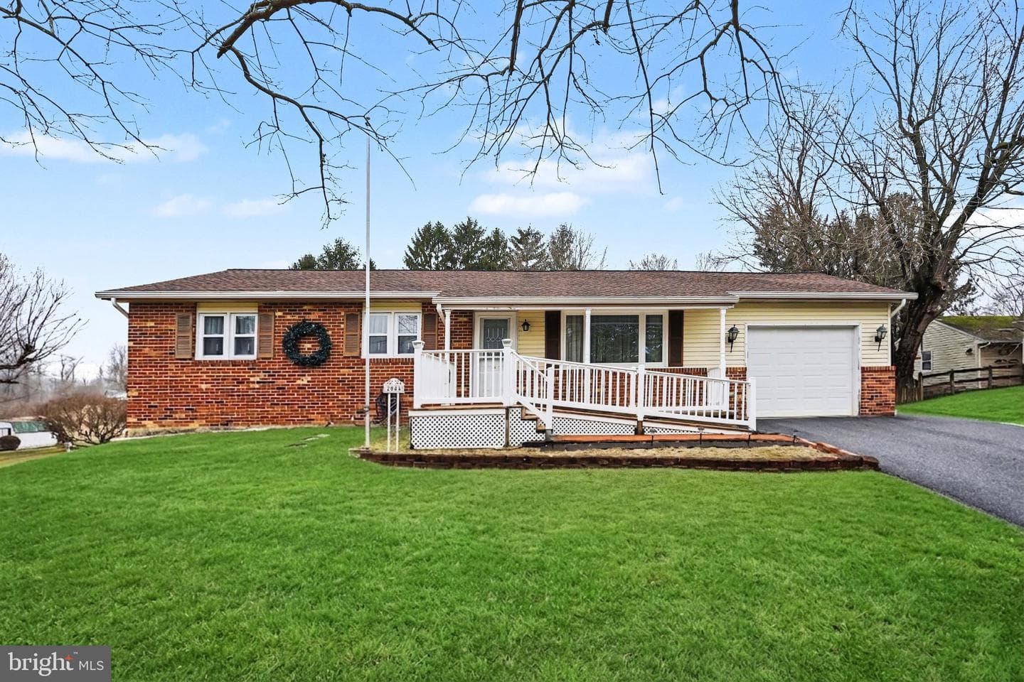 2044 Green Mill Road photo 2