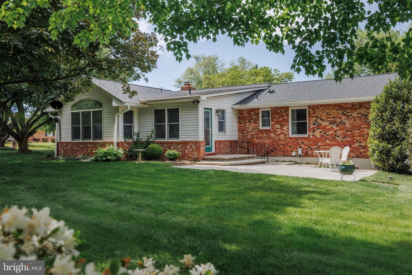 107 White Way photo 42