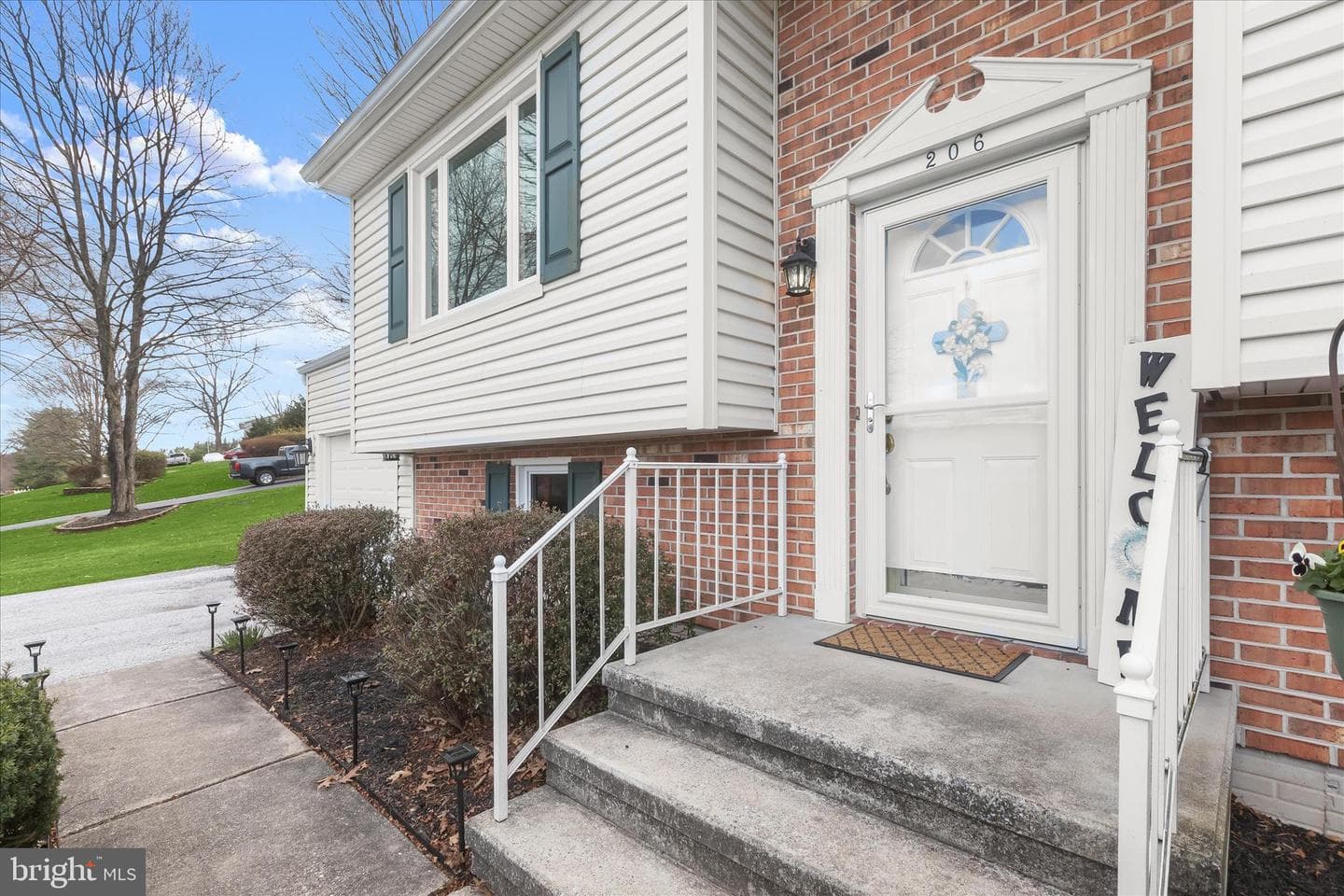 206 Opal Avenue photo 2