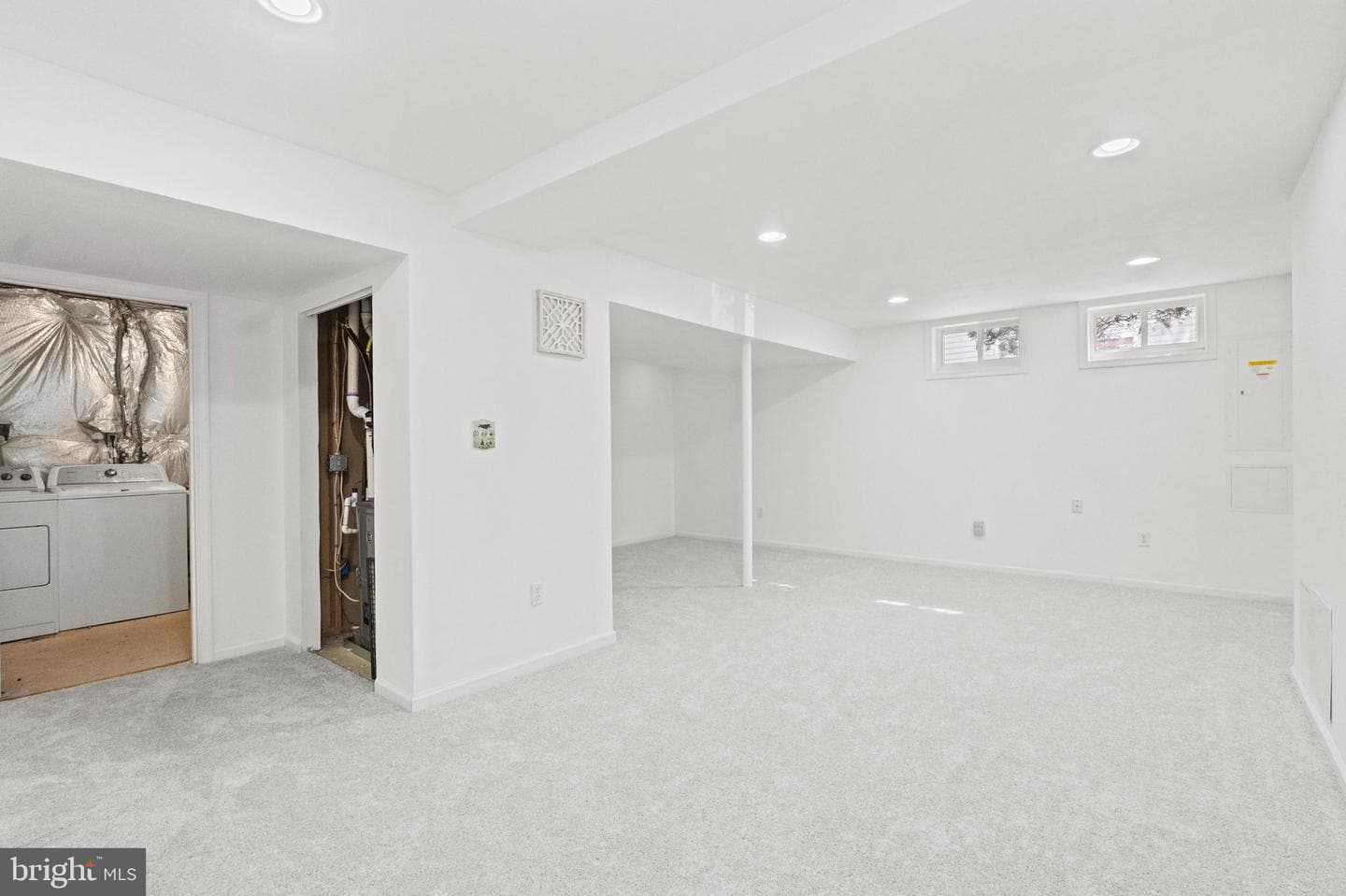 740 Spotters Court photo 40