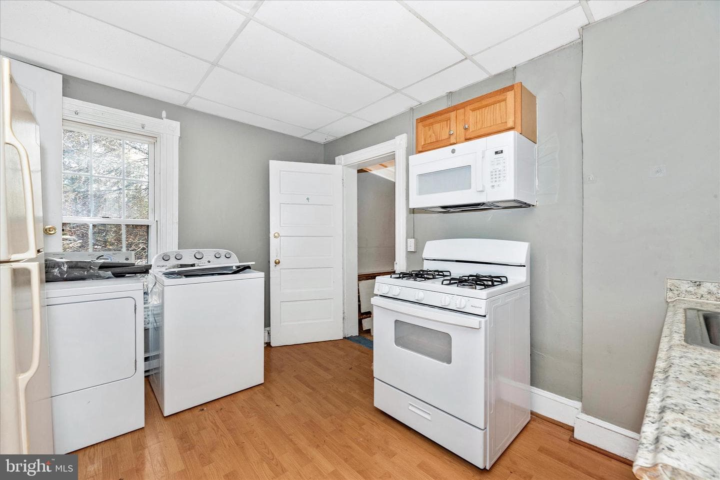 71 Bond St photo 13