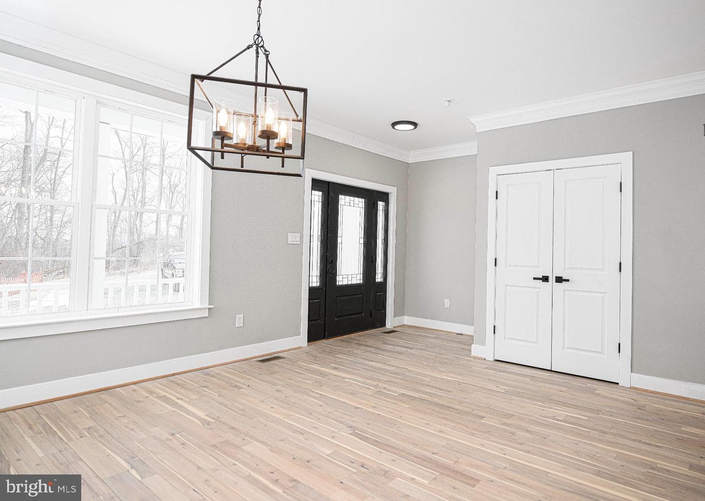 831 Deer Ridge Drive photo 11